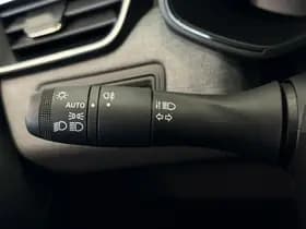 Renault Clio thumbnail 30