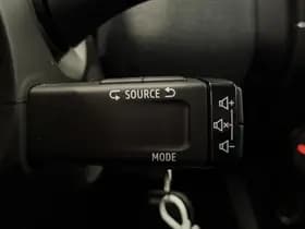 Renault Clio thumbnail 33