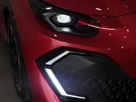 Renault Clio thumbnail 24