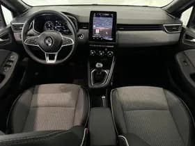 Renault Clio thumbnail 3