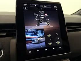 Renault Clio thumbnail 42