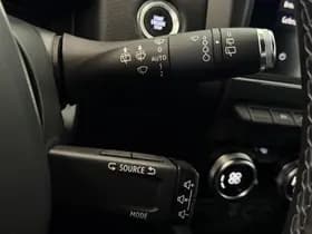 Renault Clio thumbnail 33