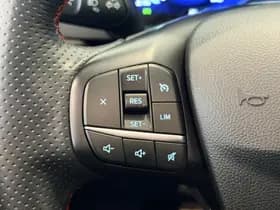 Ford Kuga thumbnail 22