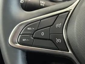 Renault Clio thumbnail 17
