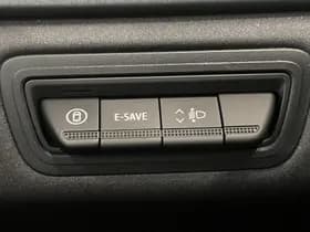 Renault Captur thumbnail 33