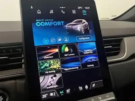 Renault Captur thumbnail 43