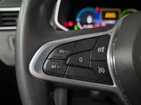 Renault Clio thumbnail 19