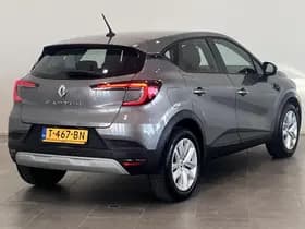 Renault Captur thumbnail 2