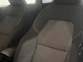 Renault Captur thumbnail 24