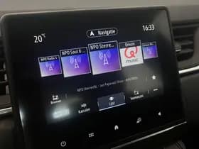 Renault Captur thumbnail 33