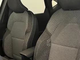 Renault Captur thumbnail 25