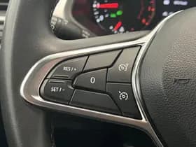Renault Captur thumbnail 23
