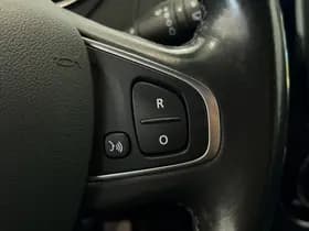 Renault Captur thumbnail 21