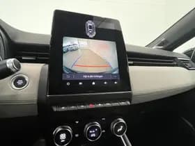 Renault Clio thumbnail 12