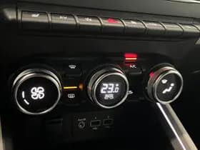 Renault Clio thumbnail 13