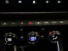 Renault Clio thumbnail 31