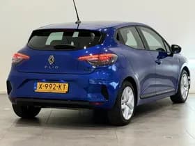 Renault Clio thumbnail 2