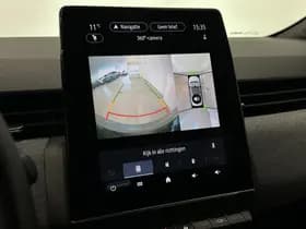 Renault Clio thumbnail 12