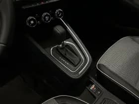 Renault Clio thumbnail 22