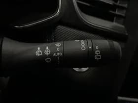 Renault Captur thumbnail 36