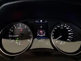 Nissan Qashqai thumbnail 4