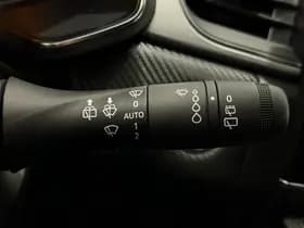 Renault Captur thumbnail 35