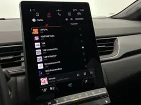 Renault Captur thumbnail 42