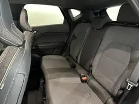 Renault Captur thumbnail 8