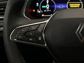 Renault Captur thumbnail 22