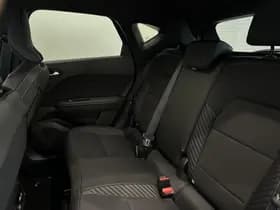 Renault Captur thumbnail 8