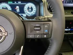 Nissan Qashqai thumbnail 23