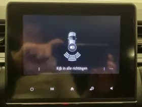 Renault Captur thumbnail 3