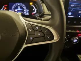 Renault Captur thumbnail 23