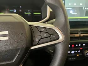 Dacia Spring thumbnail 5