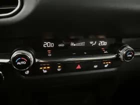 Mazda CX-30 thumbnail 13