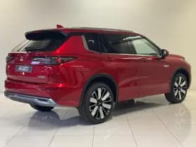 Mitsubishi Outlander thumbnail 2