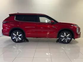 Mitsubishi Outlander thumbnail 17