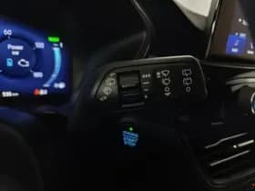 Ford Kuga thumbnail 35