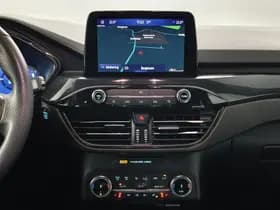 Ford Kuga thumbnail 10