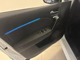 Mitsubishi Grandis thumbnail 21