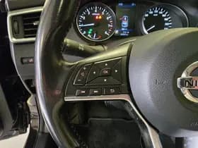 Nissan Qashqai thumbnail 25