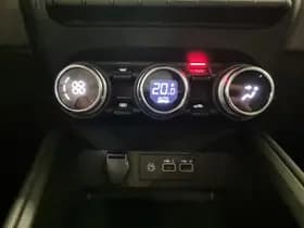 Mitsubishi Colt thumbnail 4