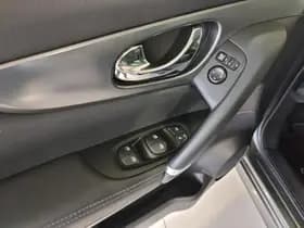 Nissan Qashqai thumbnail 23