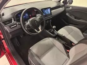 Renault Clio thumbnail 24