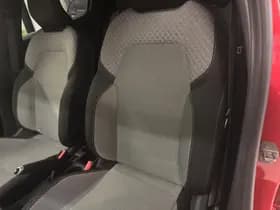 Renault Clio thumbnail 27