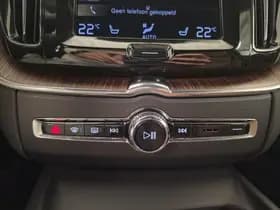 Volvo XC60 thumbnail 15