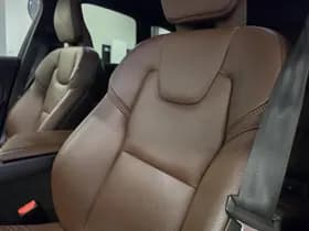 Volvo XC60 thumbnail 3