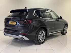BMW X3 thumbnail 2