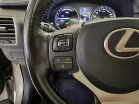 Lexus NX thumbnail 24