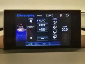 Lexus NX thumbnail 31
